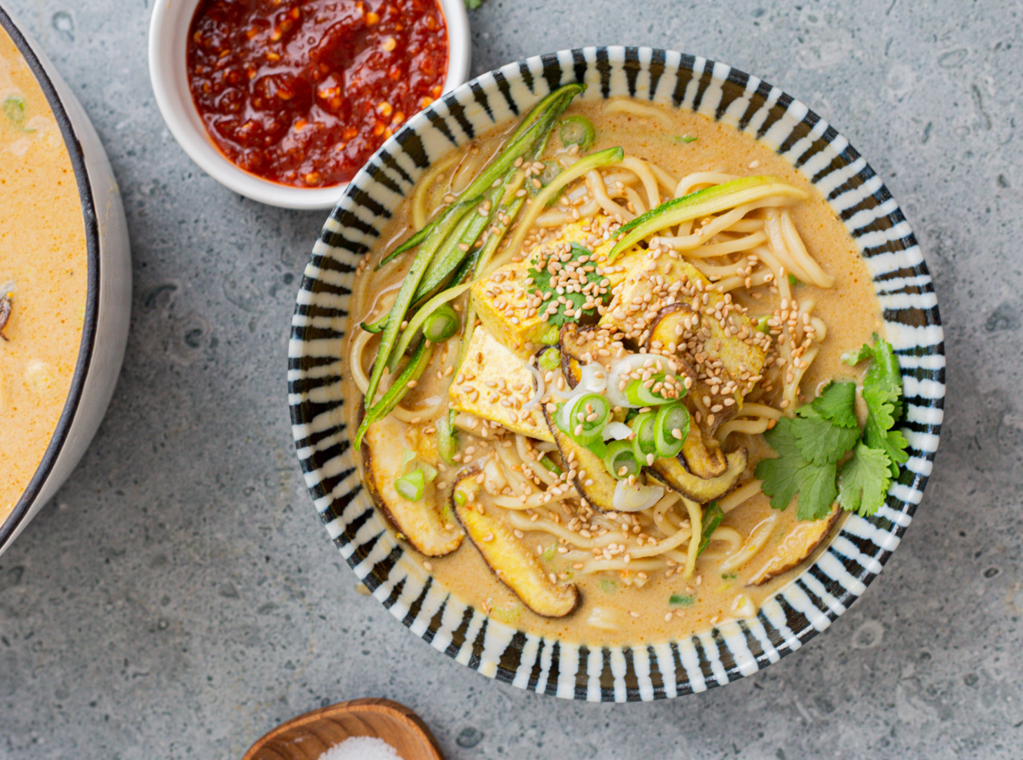 Friday Fuel: Cremige Ramen mit Chiliöl und Pilzen