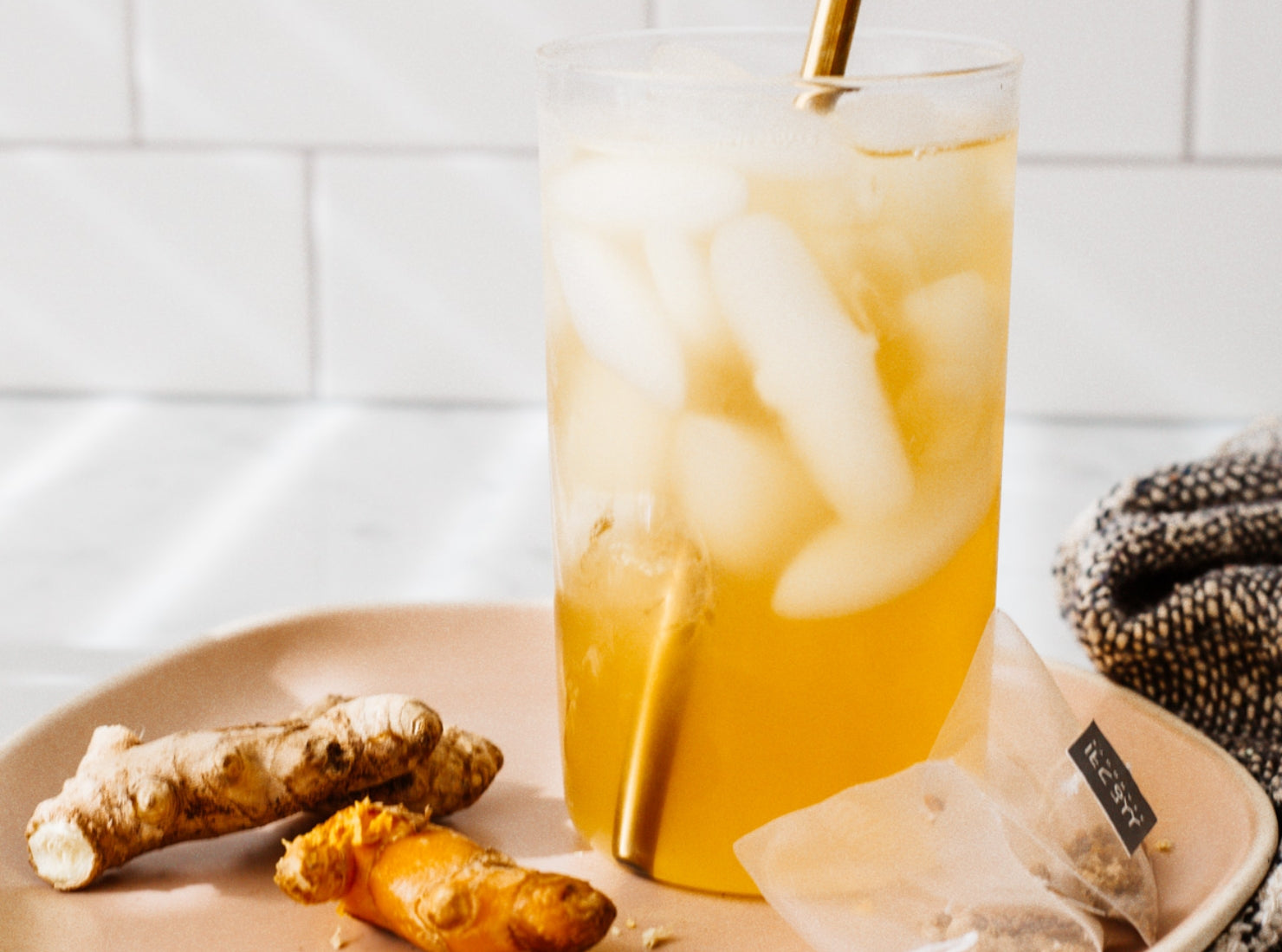 Friday Fuel: Iced Ginger Immunity &amp; Beauty Tonic